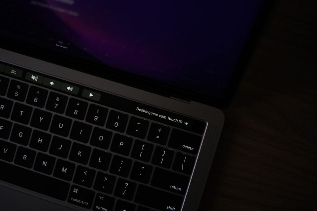 深度解析：现代前端框架对比与选型